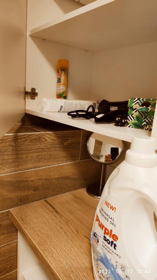 Happy Inn Egle, Self Check-In-24-7, A-C, Parking-In-The-Underground-Garage Vilnius Luaran gambar